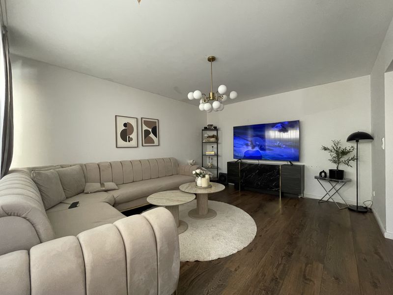 MODERN WOHNEN. ATTRAKTIV INVESTIEREN
Moderne 4-Zimmer-Erdgeschosswohnung mit Garage und bestehendem 